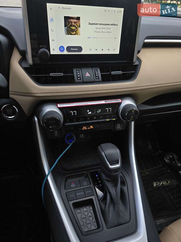 Внедорожник / Кроссовер Toyota RAV4 2024 в Киеве фото 20 Внедорожник / Кроссовер Toyota RAV4 2024 в Киеве