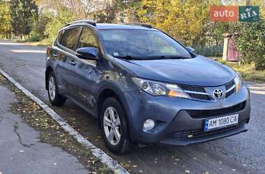 Позашляховик / Кросовер Toyota RAV4 2014 в Звягелі