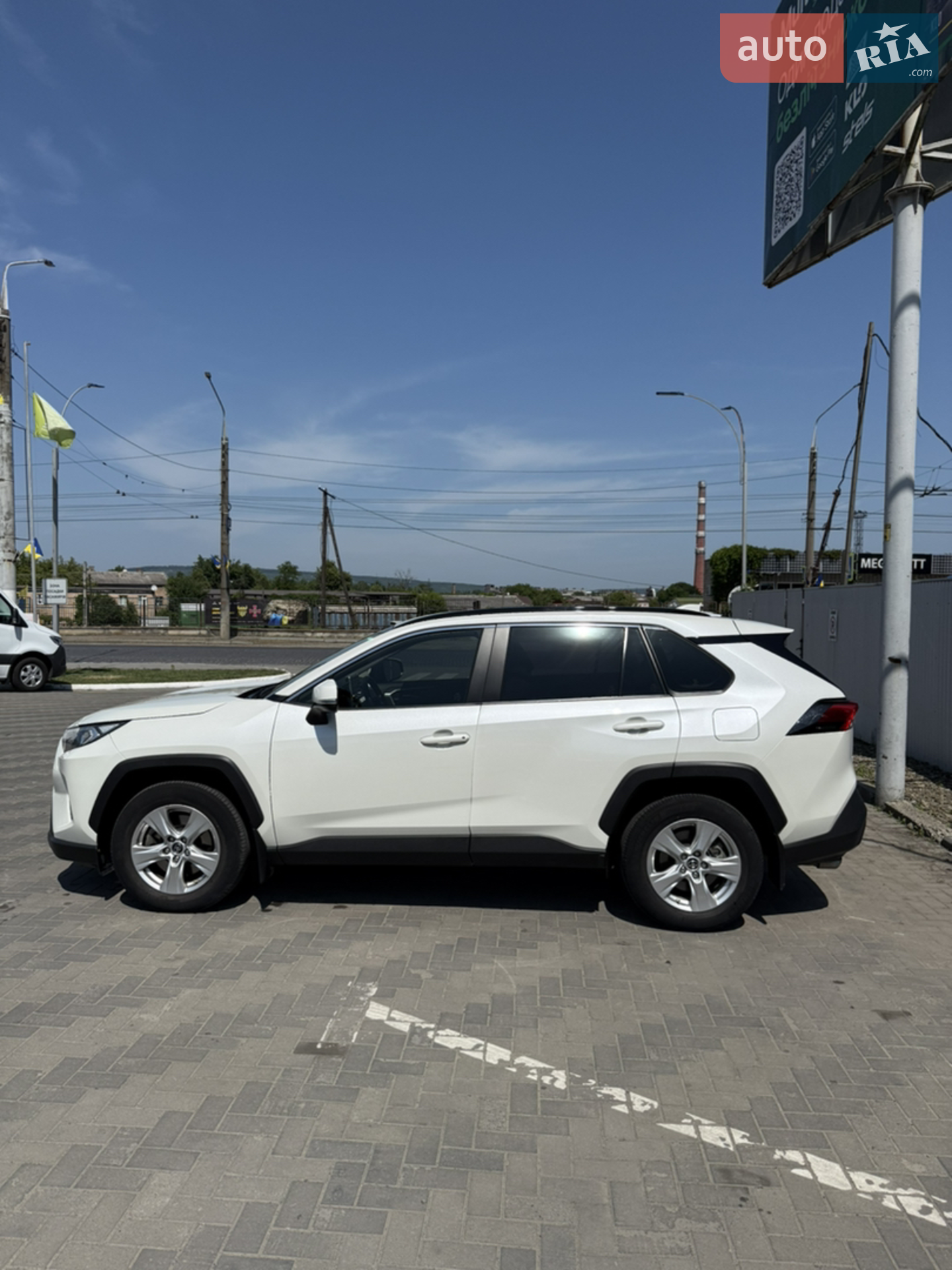 2019 Toyota RAV 4 - мініатюра 8