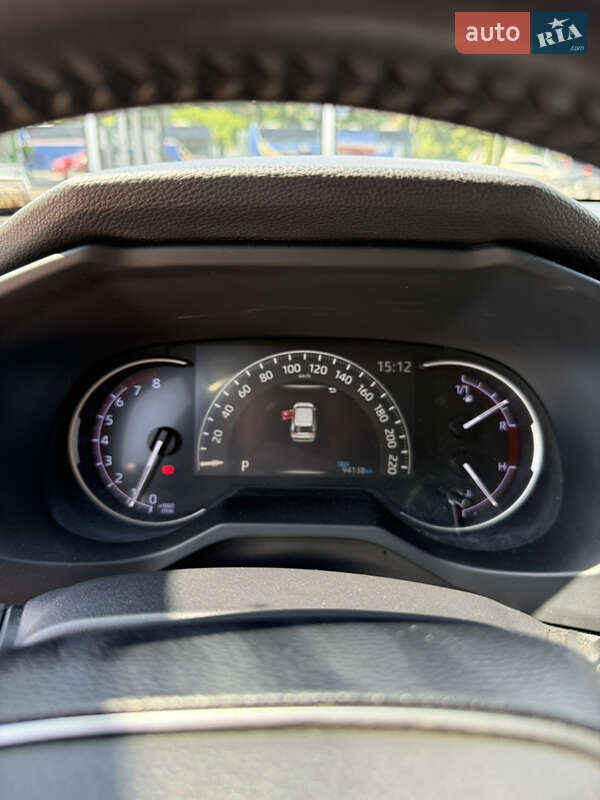 Внедорожник / Кроссовер Toyota RAV4 2019 в Черновцах