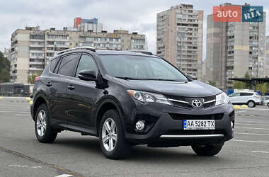 Внедорожник / Кроссовер Toyota RAV4 2014 в Киеве