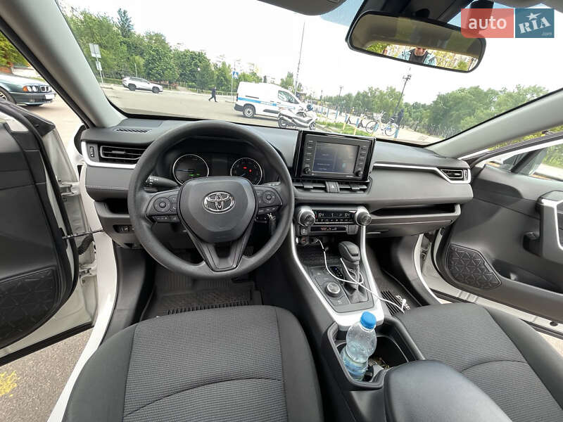 Внедорожник / Кроссовер Toyota RAV4 2020 в Буче фото 10 Внедорожник / Кроссовер Toyota RAV4 2020 в Буче