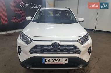Внедорожник / Кроссовер Toyota RAV4 2022 в 