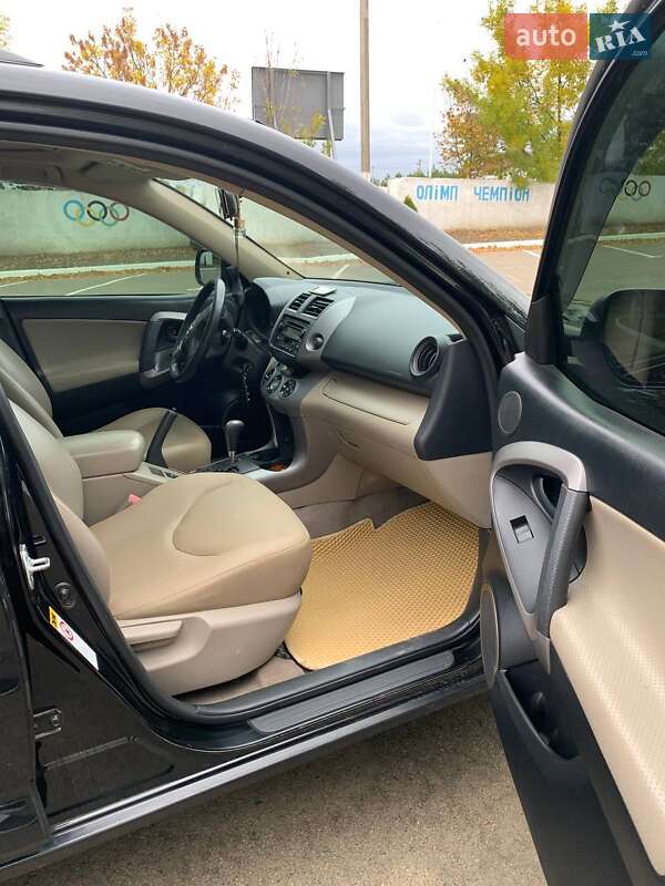 Позашляховик / Кросовер Toyota RAV4 2008 в Ізмаїлі