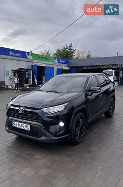 Внедорожник / Кроссовер Toyota RAV4 2020 в Киеве