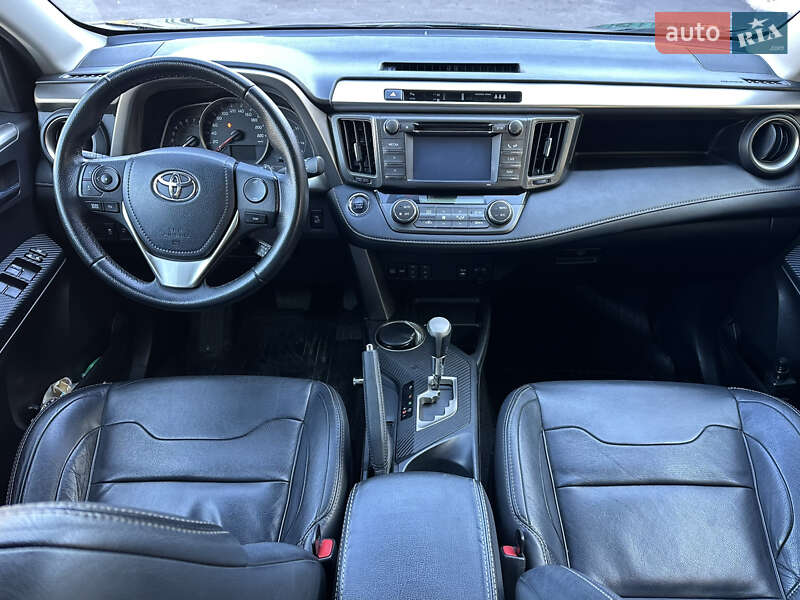 Внедорожник / Кроссовер Toyota RAV4 2014 в Днепре