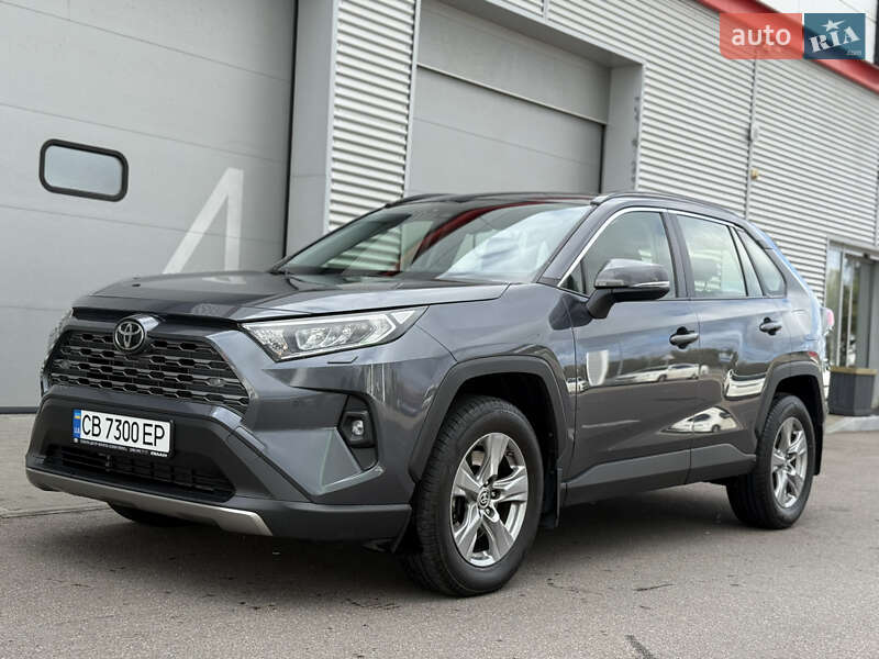 Внедорожник / Кроссовер Toyota RAV4 2022 в Киеве