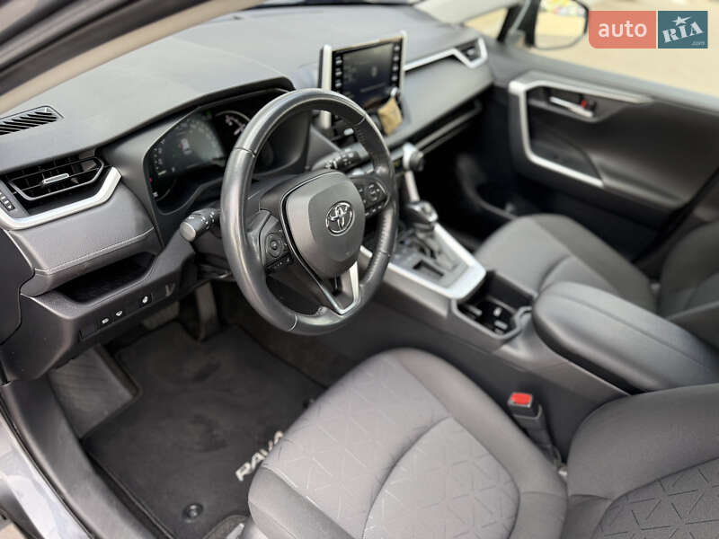 Внедорожник / Кроссовер Toyota RAV4 2022 в Киеве