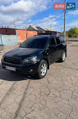 Внедорожник / Кроссовер Toyota RAV4 2006 в 