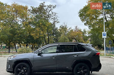Внедорожник / Кроссовер Toyota RAV4 2020 в 