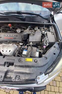 Внедорожник / Кроссовер Toyota RAV4 2007 в 
