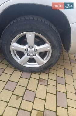Внедорожник / Кроссовер Toyota RAV4 2007 в 