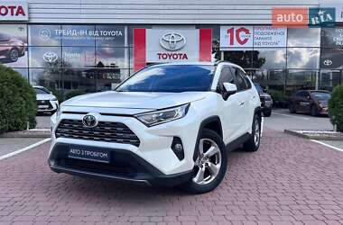 Позашляховик / Кросовер Toyota RAV4 2021 в Хмельницькому
