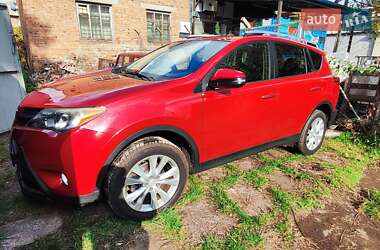 Внедорожник / Кроссовер Toyota RAV4 2015 в 