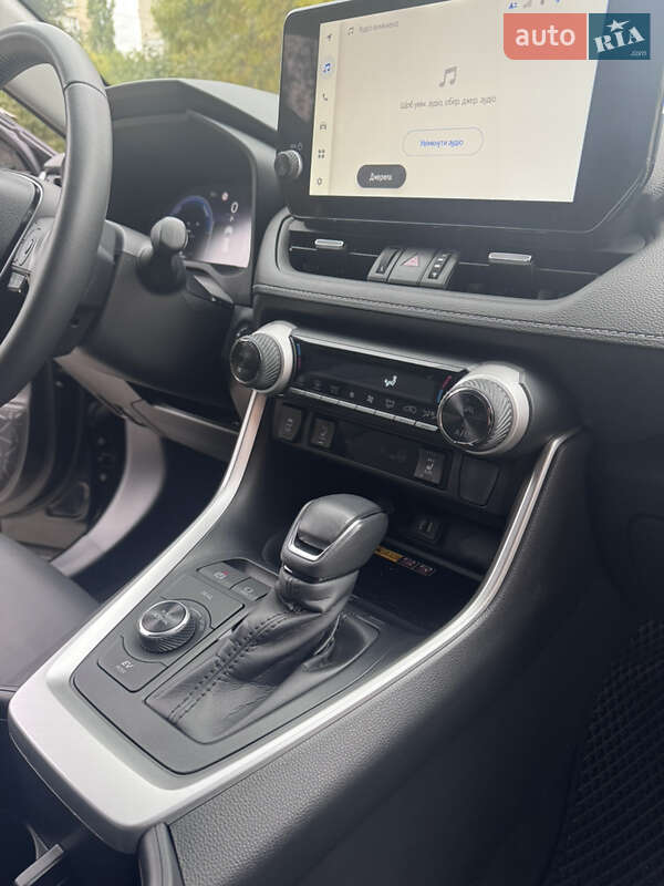 Внедорожник / Кроссовер Toyota RAV4 2023 в Одессе фото 6 Внедорожник / Кроссовер Toyota RAV4 2023 в Одессе