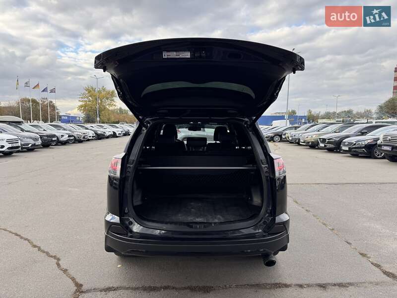 Внедорожник / Кроссовер Toyota RAV4 2017 в Днепре
