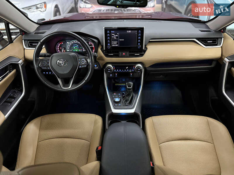 Позашляховик / Кросовер Toyota RAV4 2020 в Одесі фото 8 Позашляховик / Кросовер Toyota RAV4 2020 в Одесі