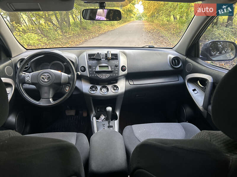 Внедорожник / Кроссовер Toyota RAV4 2007 в Тернополе