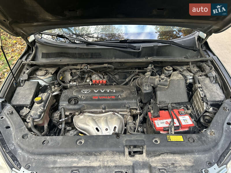 Внедорожник / Кроссовер Toyota RAV4 2007 в Тернополе