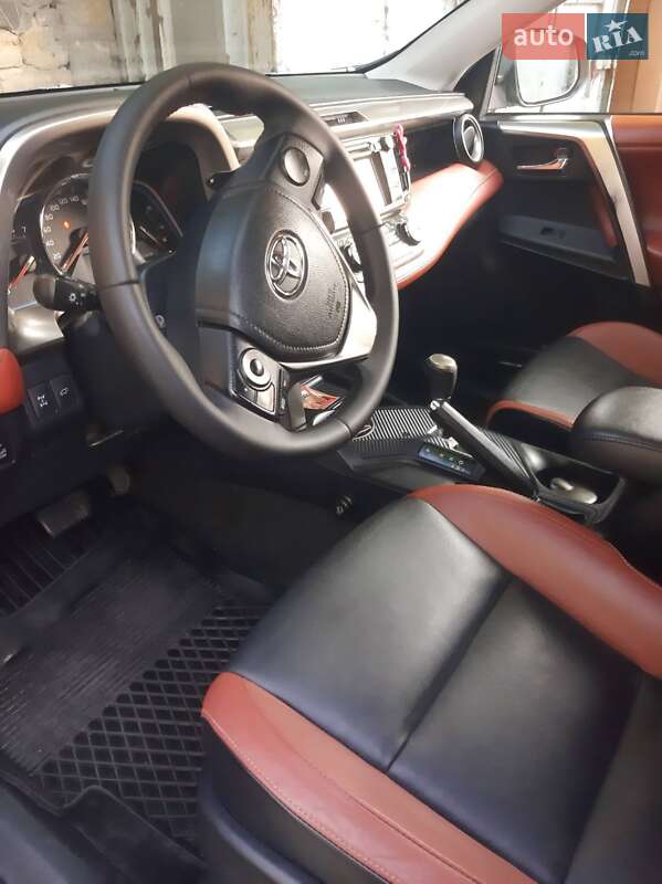 Внедорожник / Кроссовер Toyota RAV4 2013 в Одессе фото 4 Внедорожник / Кроссовер Toyota RAV4 2013 в Одессе