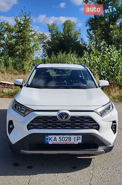 Внедорожник / Кроссовер Toyota RAV4 2022 в Днепре