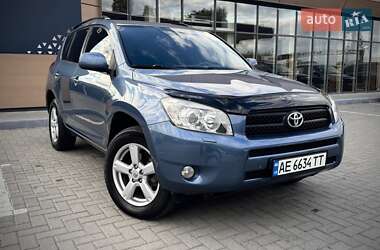 Внедорожник / Кроссовер Toyota RAV4 2007 в 
