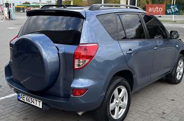 Внедорожник / Кроссовер Toyota RAV4 2007 в 