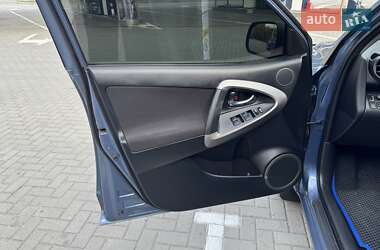 Внедорожник / Кроссовер Toyota RAV4 2007 в 