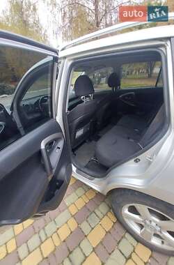 Внедорожник / Кроссовер Toyota RAV4 2007 в 