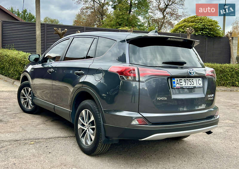 Внедорожник / Кроссовер Toyota RAV4 2017 в Днепре