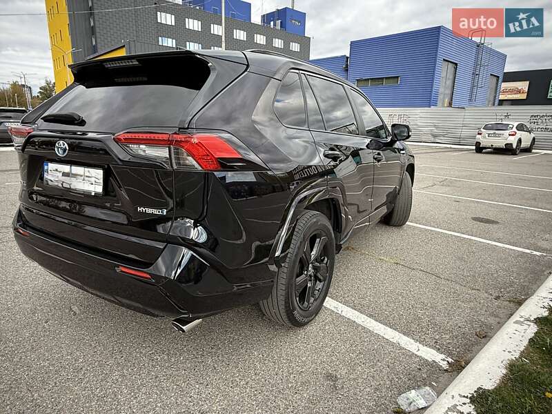 Позашляховик / Кросовер Toyota RAV4 2020 в Києві фото 2 Позашляховик / Кросовер Toyota RAV4 2020 в Києві