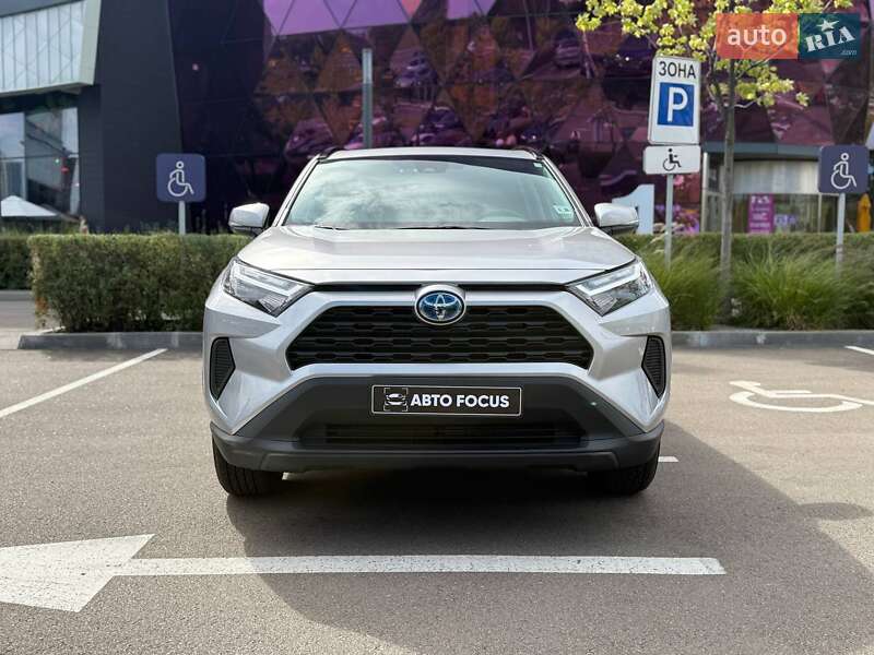 Позашляховик / Кросовер Toyota RAV4 2024 в Києві