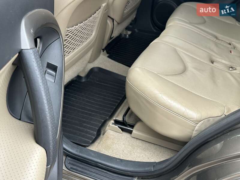 Внедорожник / Кроссовер Toyota RAV4 2009 в Сумах