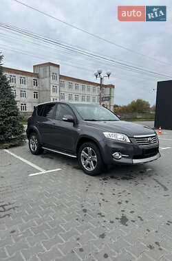 Внедорожник / Кроссовер Toyota RAV4 2010 в 