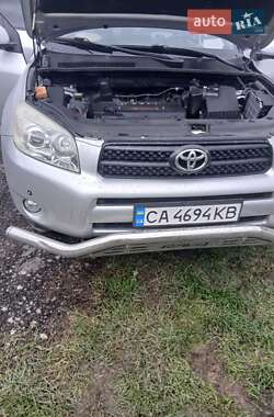 Внедорожник / Кроссовер Toyota RAV4 2007 в 