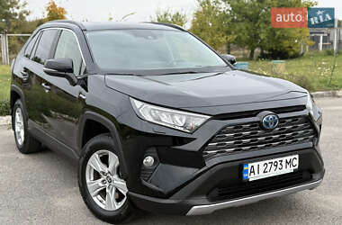 Внедорожник / Кроссовер Toyota RAV4 2021 в 