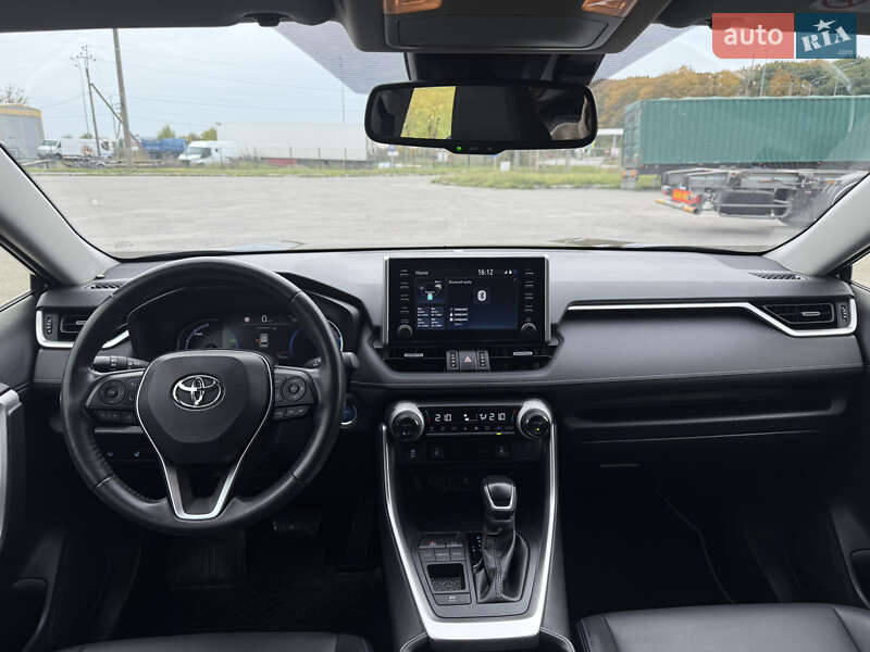 Позашляховик / Кросовер Toyota RAV4 2021 в Києві фото 14 Позашляховик / Кросовер Toyota RAV4 2021 в Києві