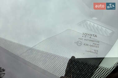 Внедорожник / Кроссовер Toyota RAV4 2019 в 