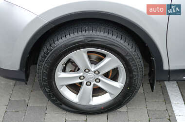 Позашляховик / Кросовер Toyota RAV4 2013 в  фото 13 Позашляховик / Кросовер Toyota RAV4 2013 в