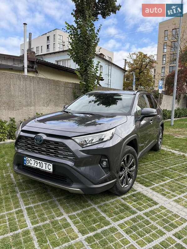 Toyota RAV4 2024