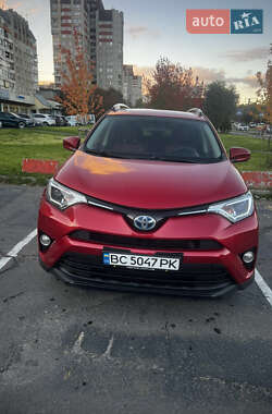 Позашляховик / Кросовер Toyota RAV4 2016 в 