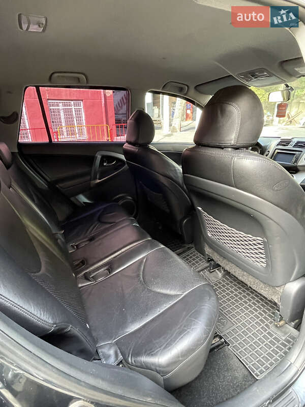 Внедорожник / Кроссовер Toyota RAV4 2010 в Одессе фото 7 Внедорожник / Кроссовер Toyota RAV4 2010 в Одессе