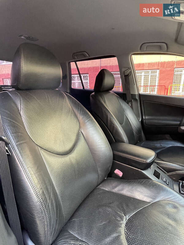 Внедорожник / Кроссовер Toyota RAV4 2010 в Одессе фото 9 Внедорожник / Кроссовер Toyota RAV4 2010 в Одессе