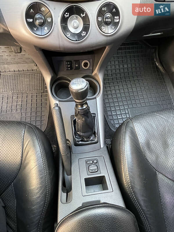 Внедорожник / Кроссовер Toyota RAV4 2010 в Одессе фото 15 Внедорожник / Кроссовер Toyota RAV4 2010 в Одессе