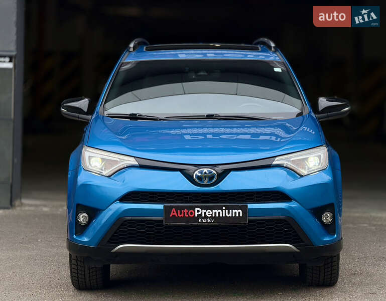 Внедорожник / Кроссовер Toyota RAV4 2017 в Харькове