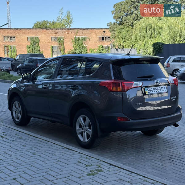 Внедорожник / Кроссовер Toyota RAV4 2013 в Житомире
