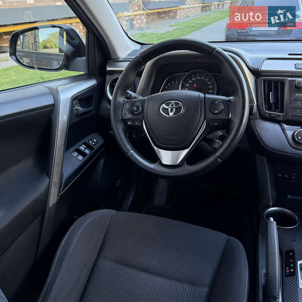 Внедорожник / Кроссовер Toyota RAV4 2013 в Житомире