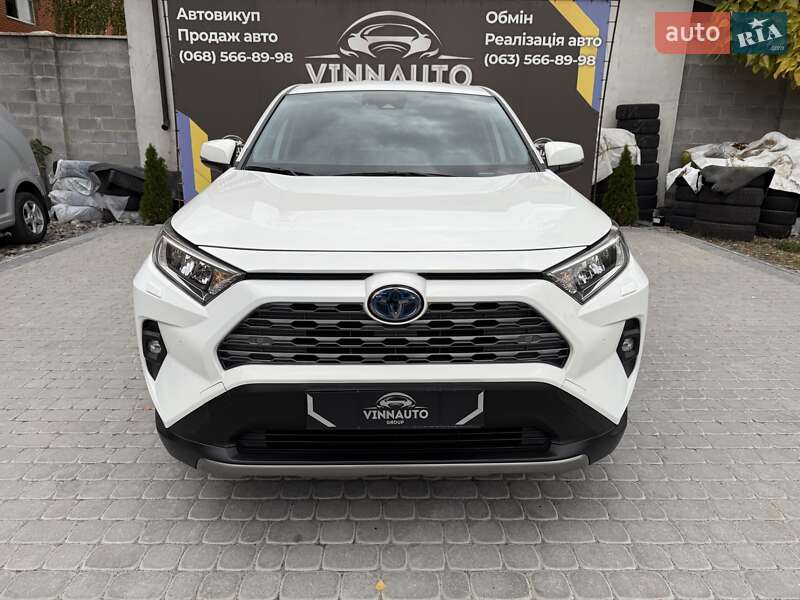 Внедорожник / Кроссовер Toyota RAV4 2023 в Виннице