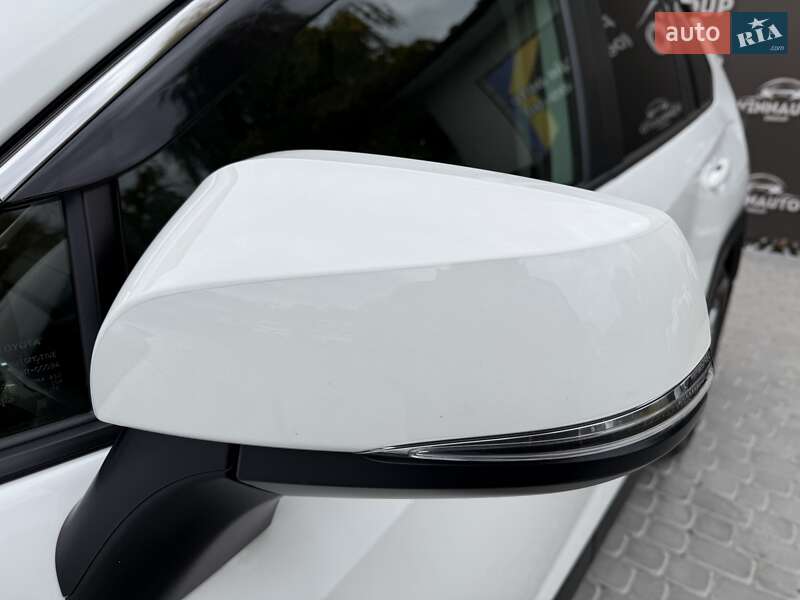 Внедорожник / Кроссовер Toyota RAV4 2023 в Виннице