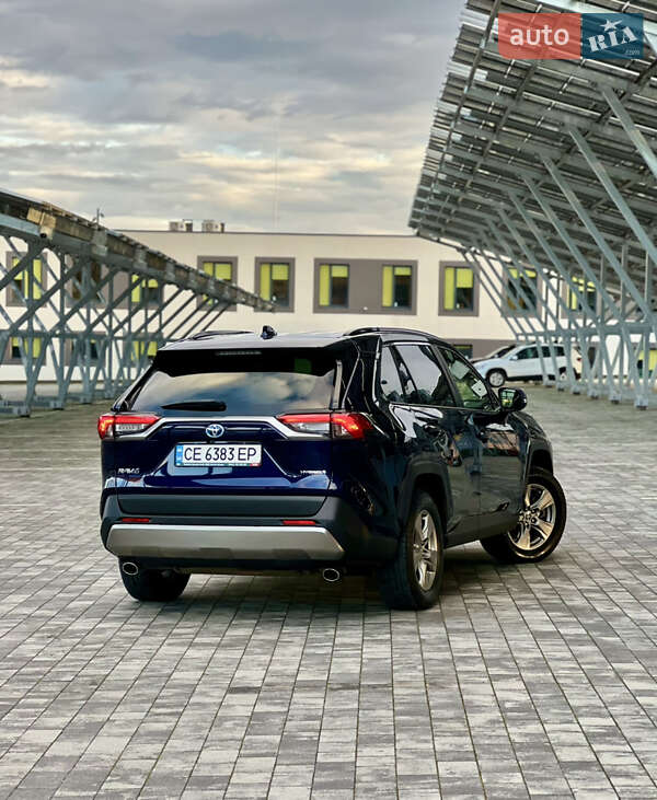 Позашляховик / Кросовер Toyota RAV4 2022 в Львові фото 3 Позашляховик / Кросовер Toyota RAV4 2022 в Львові
